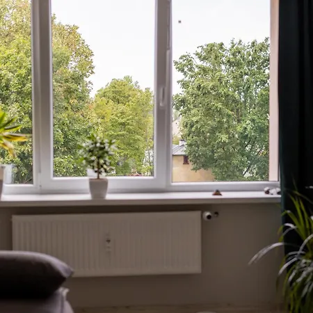Apartment Sunny Between Airport And With 3 Bedrooms