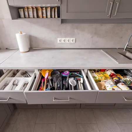 דירה Sunny Between Airport And With 3 Bedrooms